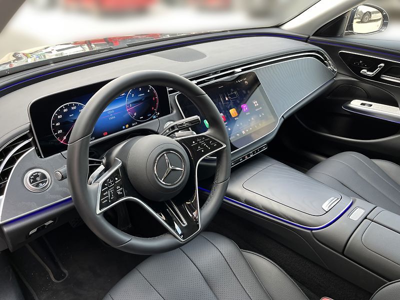 Mercedes-Benz Třídy E E-Třída 220d 4MATIC Avantgarde - fotka 10 z 21