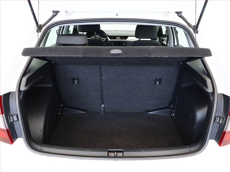 Škoda Rapid (2018) Spaceback 1.0 TSI, Serv.kniha - fotka 11 z 14