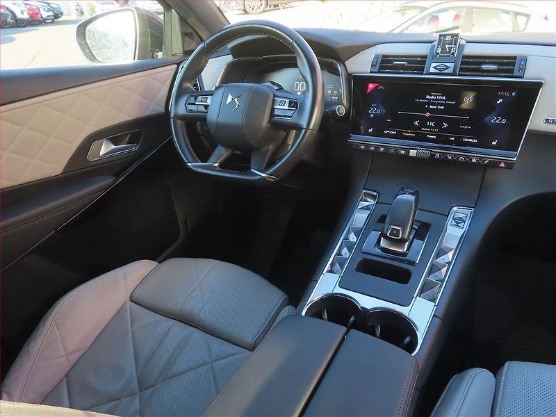 DS Automobiles DS7 Crossback (2020) Rivoli 2.0 BlueHDI, Automat - fotka 7 z 27