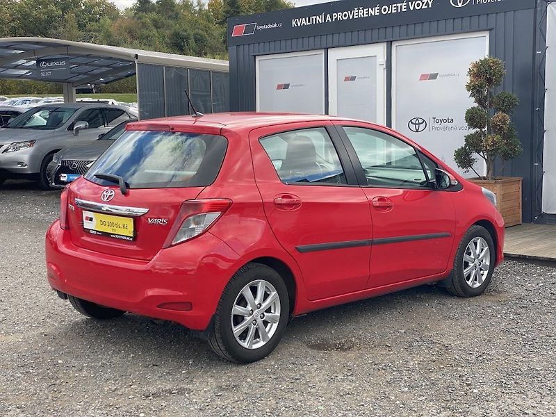Toyota Yaris 1.33i, ČR, Active, manual - fotka 7 z 24