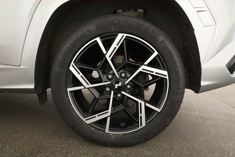 Hyundai Tucson (2025) 1.6 T-GDI, N-LINE, DPH - fotka 17 z 17