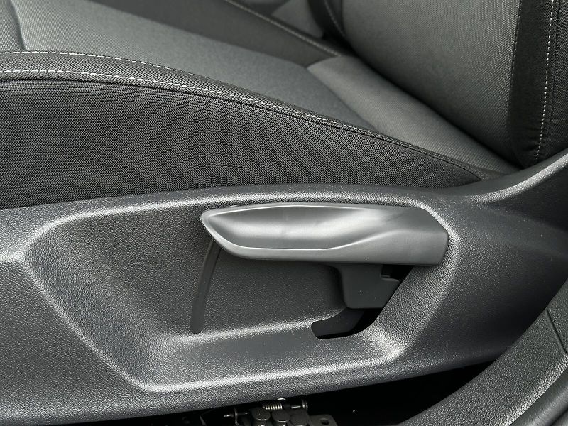 Škoda Fabia 1.0TSi 95PS LED V.Cockpit Clim - fotka 12 z 36