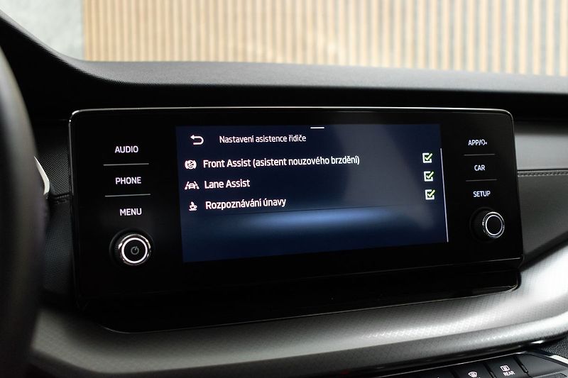 Škoda Octavia 2.0 TDI 110kW AMBITION+*ČR 1.M - fotka 26 z 37