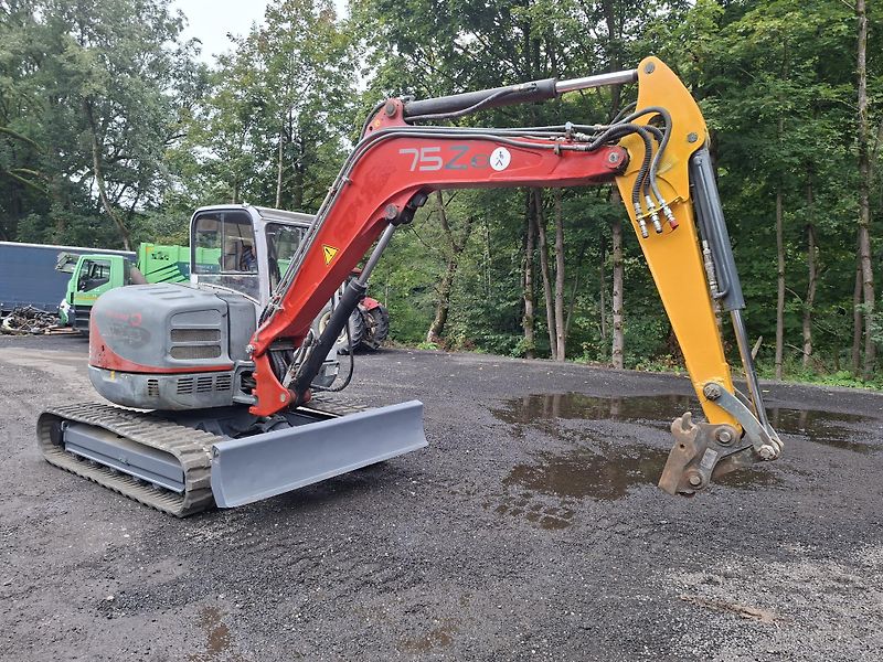Neuson (2005) 75Z3 RD  - fotka 5 z 19
