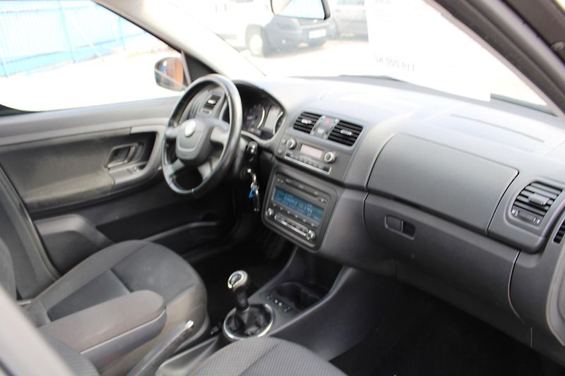 Škoda Roomster (2010) 1,2TSI KLIMA EL.OKNA TEMPOMAT  - fotka 14 z 16
