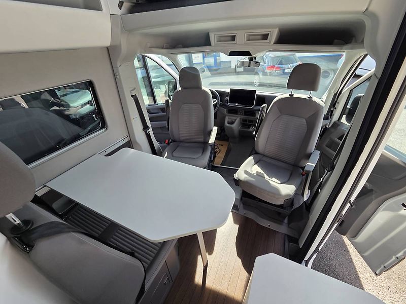 Volkswagen Grand California 2.0 TDI DSG - fotka 35 z 70