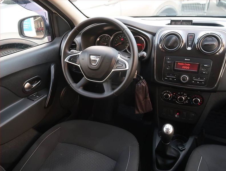 Dacia Sandero (2018) 1.0 SCe - fotka 7 z 15