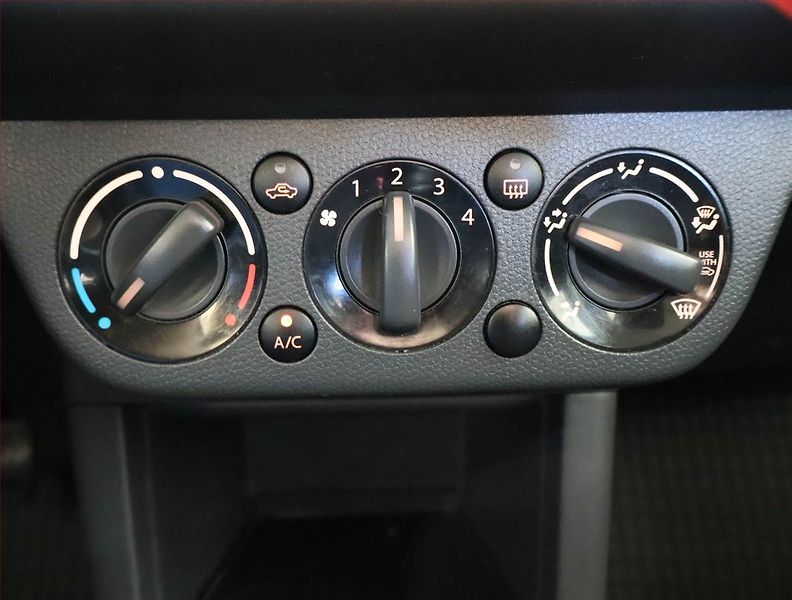 Suzuki Swift (2008) 1.3 i, 4X4, Serv.kniha, Tažné - fotka 16 z 19