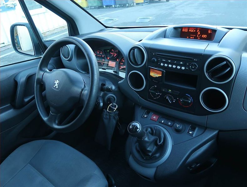 Peugeot Partner (2015) 1.6 HDi, 3Místa, ČR, 1Maj, DPH - fotka 7 z 15
