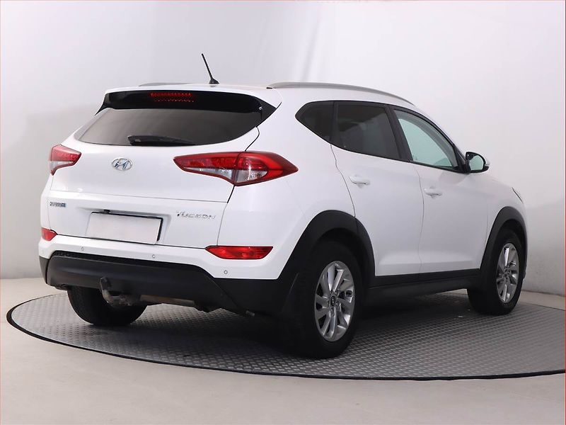 Hyundai Tucson (2016) 1.7 CRDi, Automat, Serv.kniha - fotka 5 z 17