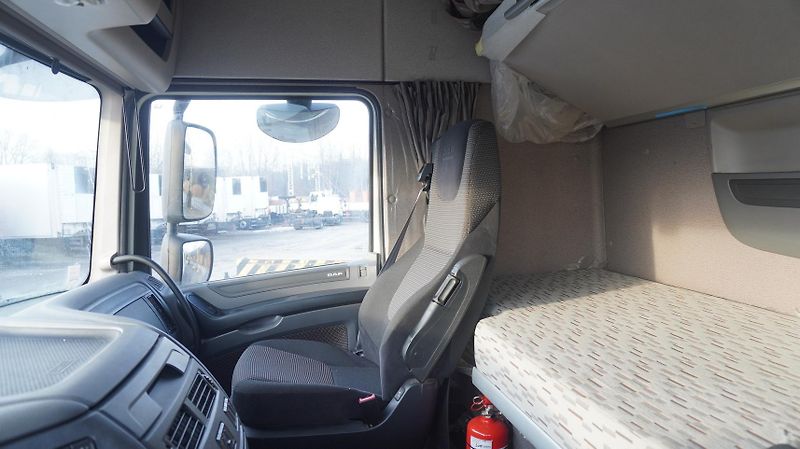 DAF XF (2017) 410 EURO 6 /410 HP / 20 EPAL  - fotka 21 z 28