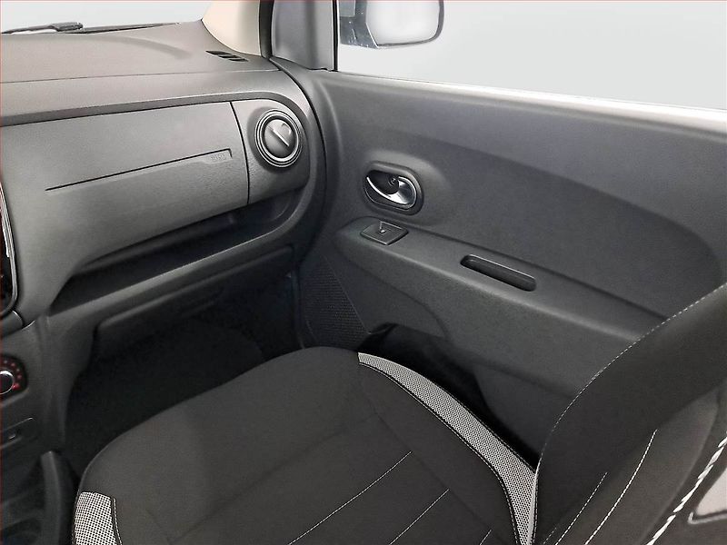 Dacia Lodgy (2018) Stepway 1.6 SCe, ČR,1.maj - fotka 8 z 20