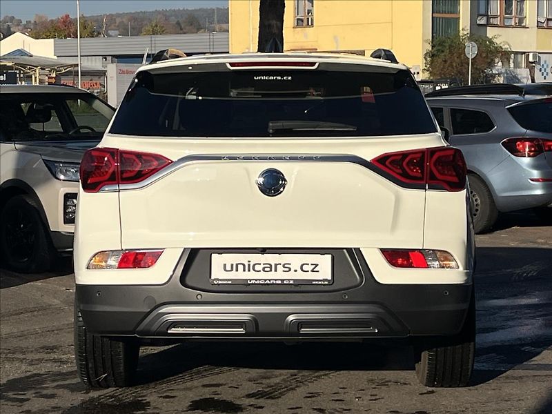SsangYong Korando 1,5 GDI  AT 2WD STYLE+ TECH - fotka 6 z 26