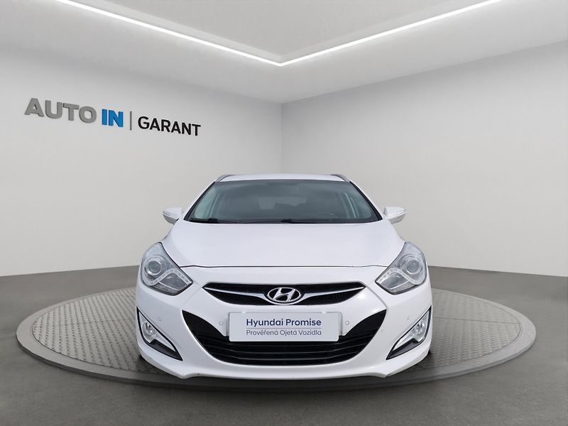 Hyundai i40 (2015) 1.7 CRDi 100kW, A/T, ČR, 1. Ma - fotka 2 z 26