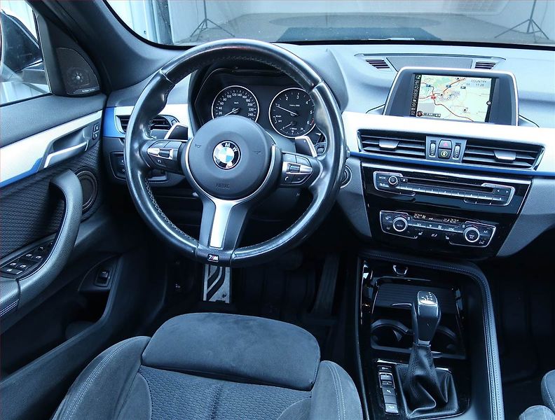 BMW X1 (2016) M Sport xDrive20d, 4X4 - fotka 7 z 17