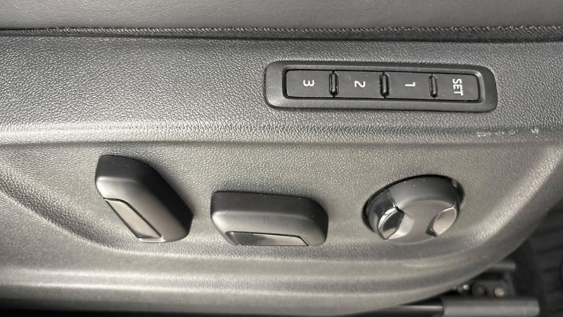 Škoda Kodiaq 2.0 TDI DSG 4x4 L&K - fotka 23 z 32