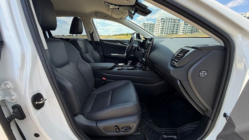 Lexus NX 350h 350H 2,5 HEV PRESTIGE TECH PLU - fotka 13 z 29
