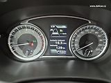 Suzuki Vitara (2021) 1.4i 95KW COMFORT Navi LED ACC - náhled 25