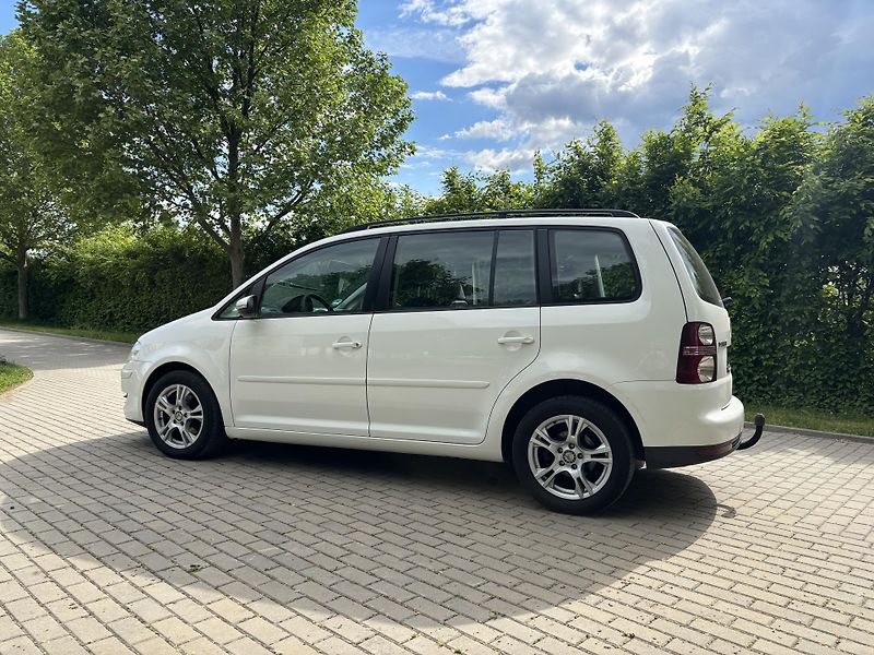 Volkswagen Touran 1.6 75kw Trendline - fotka 5 z 29