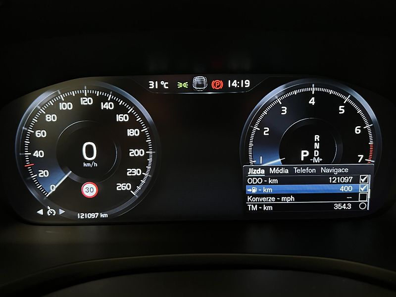 Volvo V60 CC B5 AWD PRO AUT - fotka 22 z 45