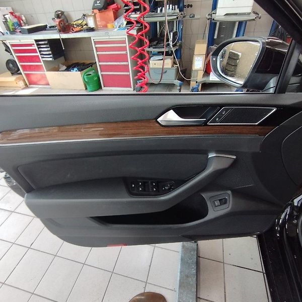 Volkswagen Passat (2018) 2,0 TDi 4Motion DSG 140 KW - fotka 6 z 15