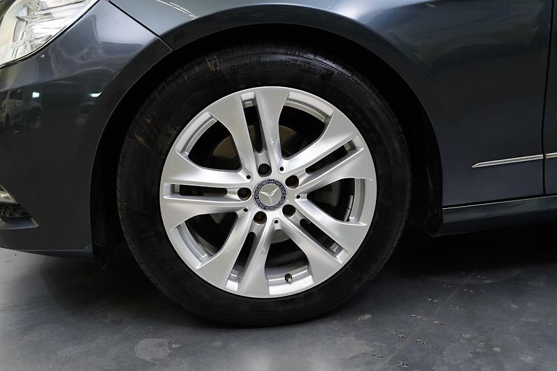 Mercedes-Benz Třídy E - fotka 10 z 23