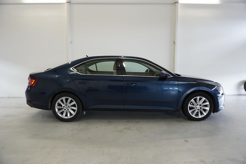 Škoda Superb (2019) 2.0TDi 110 kW, DSG7+ZIMNÍ SADA - fotka 4 z 35