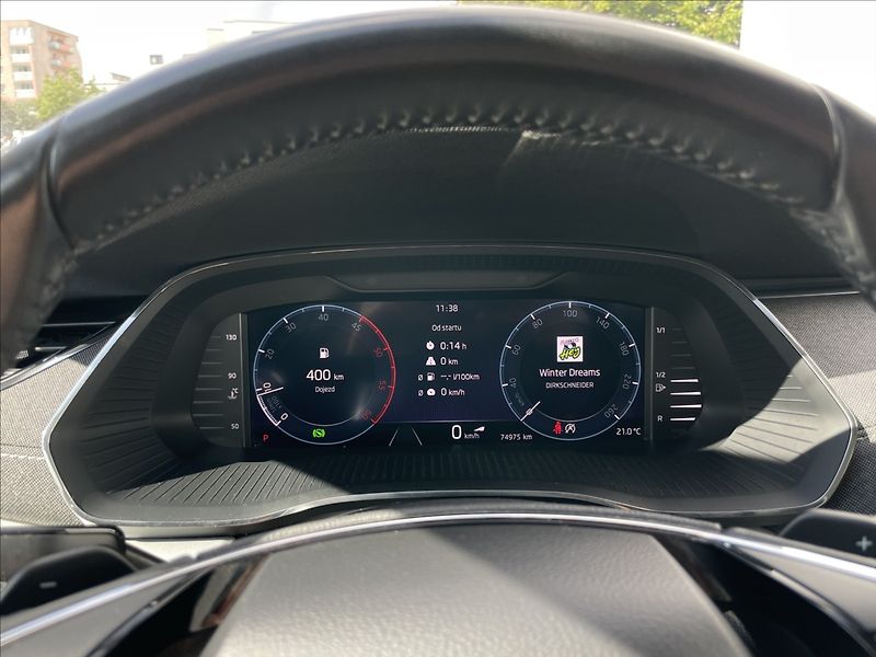 Škoda Octavia 2,0 TDI DSG Style Plus NAVI - fotka 9 z 24