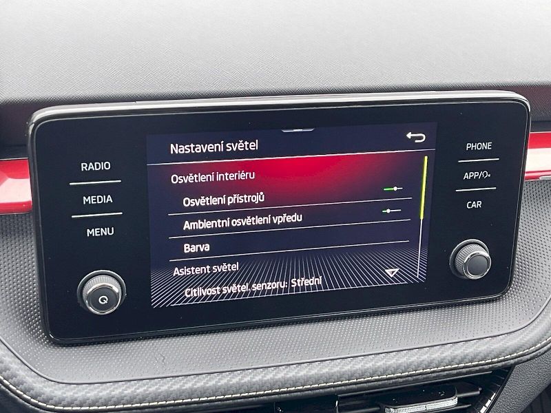 Škoda Fabia (2023) 1.0 TSI 81kW Monte Carlo - fotka 17 z 33