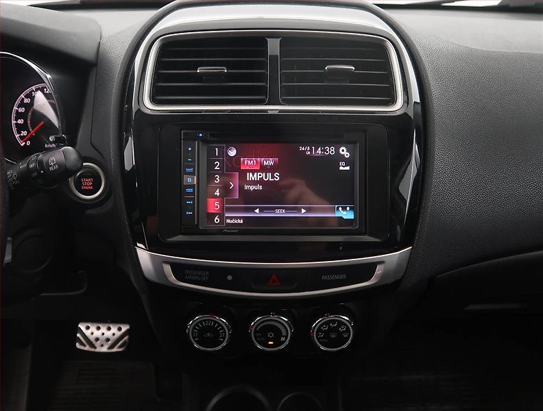 Mitsubishi ASX (2017) 2.2 DI-D, 4X4, Automat - fotka 12 z 19