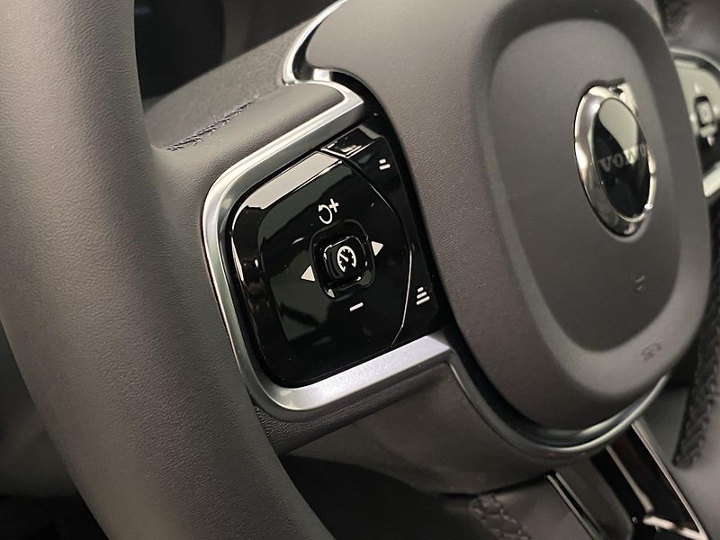 Volvo XC90 (2026) T8 AWD Plug-in BRIGHT ULTRA - fotka 28 z 75