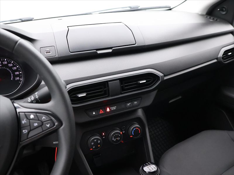 Dacia Sandero 1,0 TCe 67KW LPG Bluetooth Kli - fotka 21 z 30