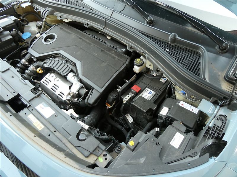 Citroën C3 Aircross 1,2 Turbo 100ps YOU,2 x pneu - fotka 37 z 41