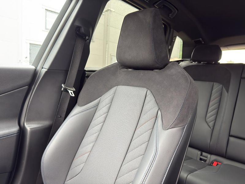 BMW X3 xDrive20d - fotka 14 z 20