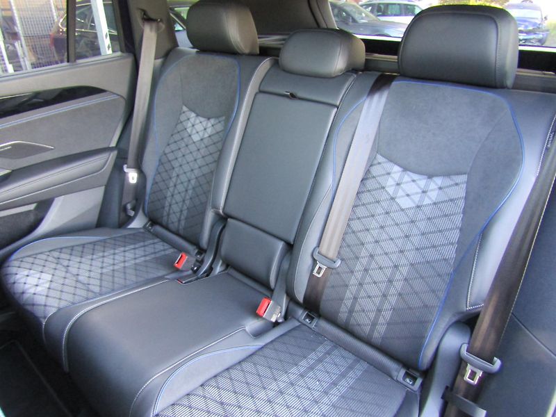 Volkswagen Tayron (2025) R-Line 2,0 TDI 142 kW 4MOT R-L - fotka 21 z 26
