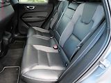 Volvo XC60 (2019) 2.0 D 4x4, R-design, AT, LED - náhled 10
