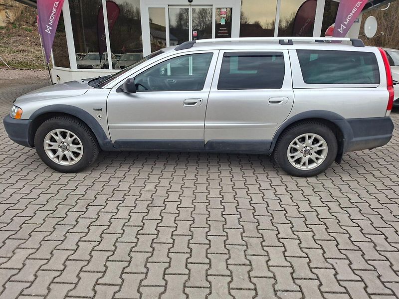 Volvo XC70 (2005) 2.4 D5 120kW AWD -PLNÝ SERVIS! - fotka 5 z 43