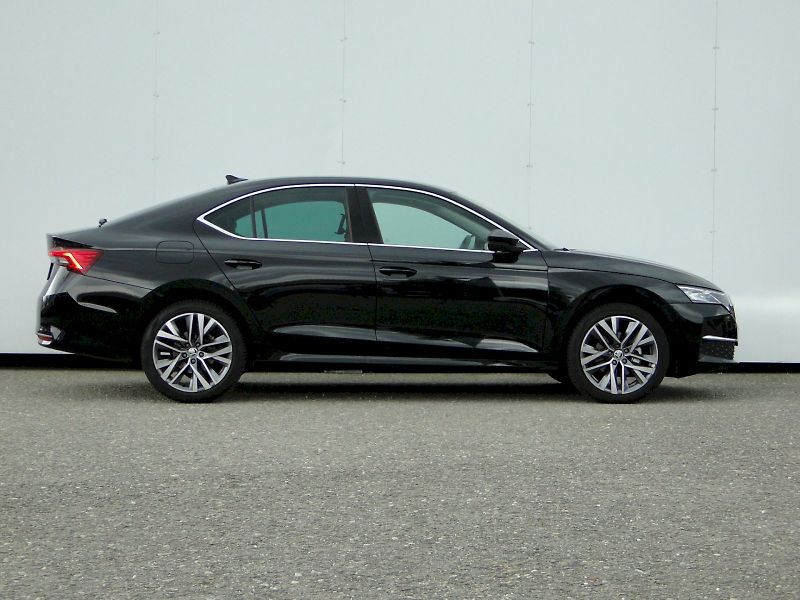 Škoda Octavia (2024) DSG 2.0 TDI / 110 kW / TOP SEL - fotka 24 z 35
