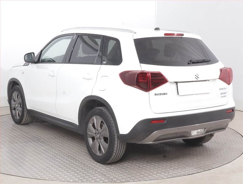 Suzuki Vitara (2020) 1.4 BoosterJet - fotka 4 z 14