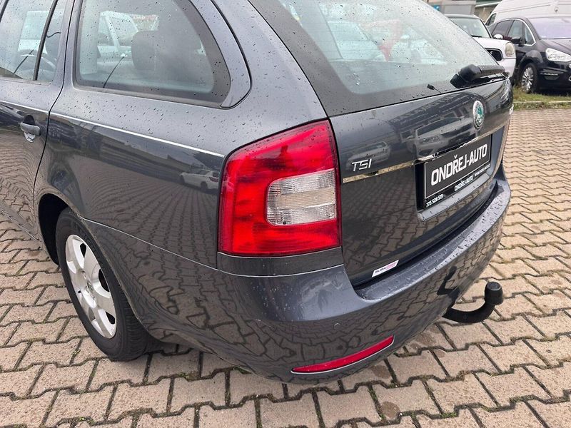 Škoda Octavia (2010) 1,4 TSI 90 KW TAŽNÉ KOLA - fotka 12 z 50
