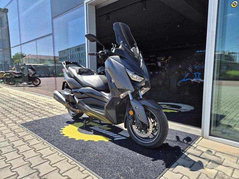 Yamaha X-Max 400 (2019) - fotka 2 z 22