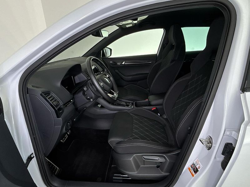 Škoda Karoq Sportline 4x4 DSG - fotka 7 z 29
