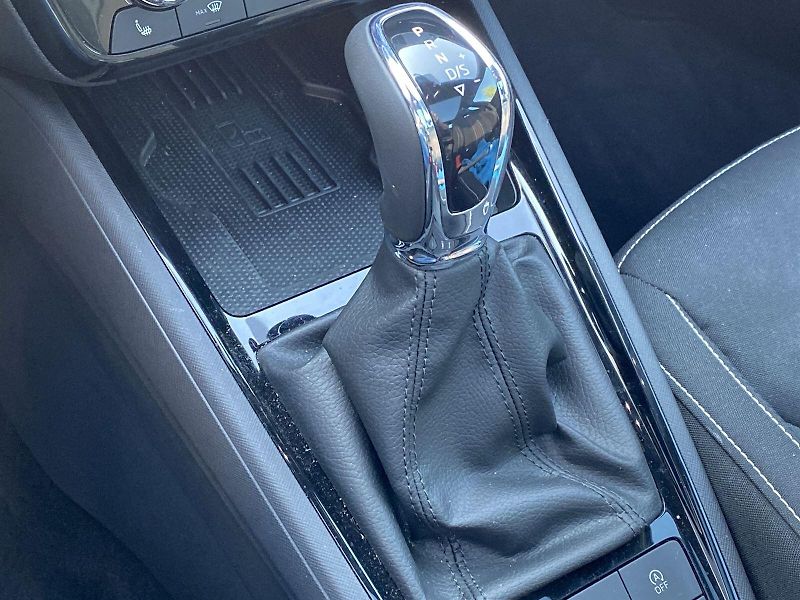 Škoda Kamiq (2025) 1.5 TSI DSG Monte Carlo - fotka 13 z 37