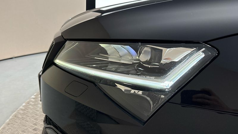 Škoda Superb 2.0 TDI DSG 4x4 Sportline Comb - fotka 18 z 28