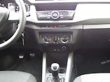 Škoda Fabia (2016) 1.0 MPI 55kW 1.MAJITEL - náhled 17