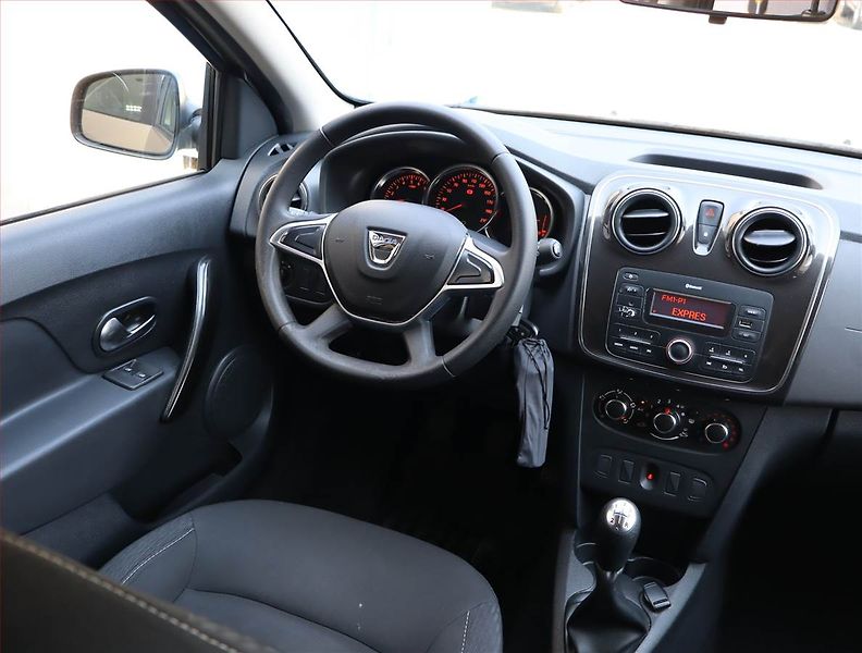 Dacia Logan (2020) 1.0 SCe - fotka 7 z 14