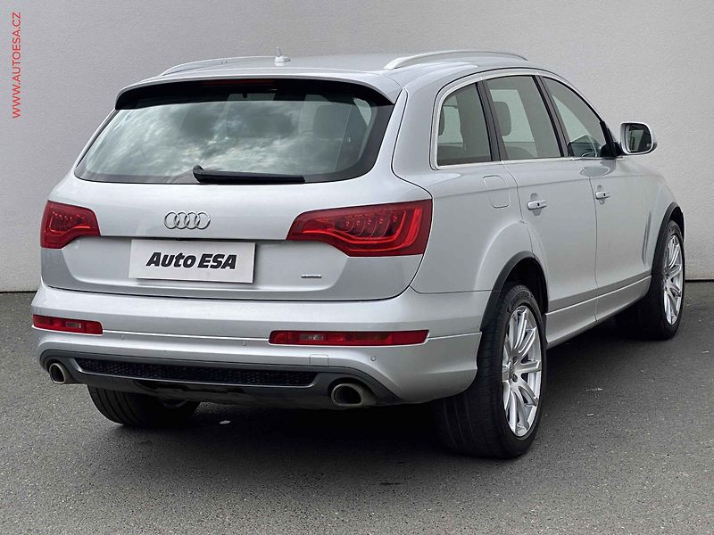 Audi Q7 (2014) 3.0TDi quattro, 7míst, ČR, S - fotka 4 z 20