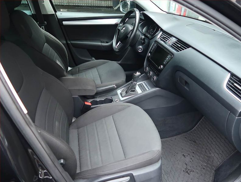 Škoda Octavia (2016) Style Plus 1.6 TDI, Automat - fotka 9 z 20