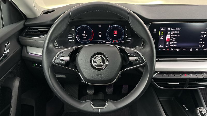 Škoda Octavia 1.5 TSI Style Combi - fotka 9 z 28