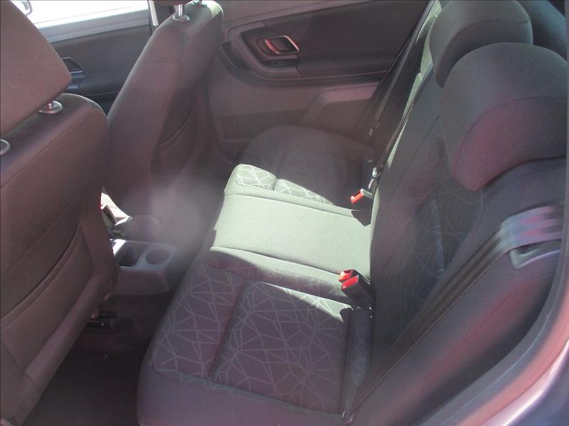 Škoda Fabia 1,2 TSI,aut.klima,56.000km - fotka 11 z 27